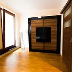 Happyestate - Just In Center Ul Krawiecka 3 公寓 *