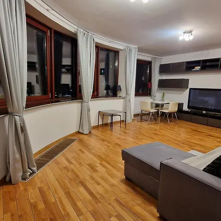 Happyestate - Just In Center Ul Krawiecka 3