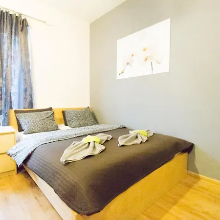 Happyestate - Just In Center Ul Krawiecka 3 *