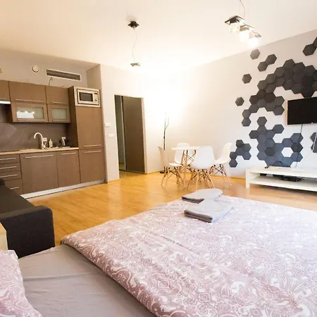 Happyestate - Just In Center Ul Krawiecka 3 Wroclaw